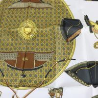 HERMES エルメス スカーフ シルク ベージュ ホワイト【本物保証】